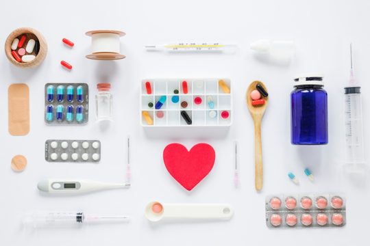 Flat lay medical composition